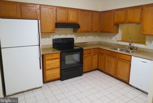 13671 Cedar Creek Ln, Silver Spring MD  20904-5332 exterior