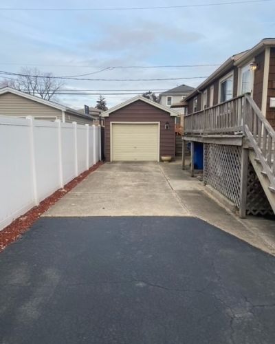 5247 Sayre Ave, Chicago, IL 60638-1021