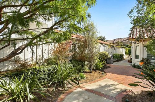 5057 Santorini Way, Oceanside, CA 92056-5158