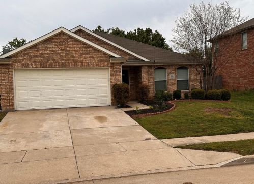 1336 Missionary Ridge Trl, Fort Worth TX  76131-5200 exterior