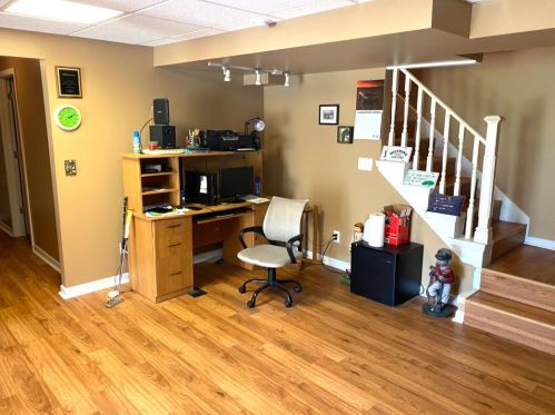 435 Deerpath Ct, Hobart IN 46342-5743 exterior