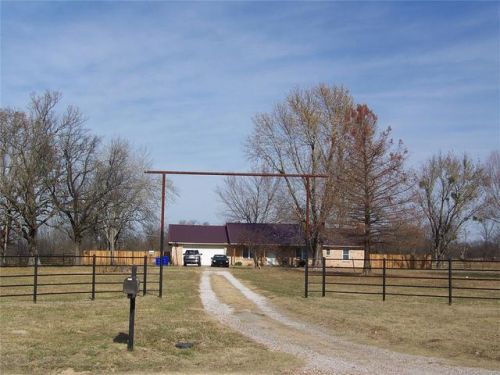 8922 63rd St, Braggs, OK 74423-5002