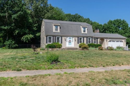 30 Vernondale Dr, Southington, CT 06489-2136