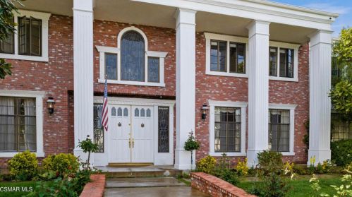 17921 Lake Vista Dr, Van Nuys, CA 91316-4443