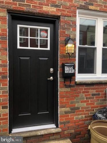 1120 Gerritt St, Philadelphia PA  19147-5604 exterior