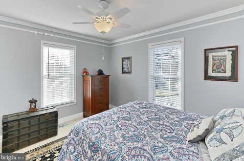 5424 Rilian Ct, Springfield VA  22015-2171 exterior