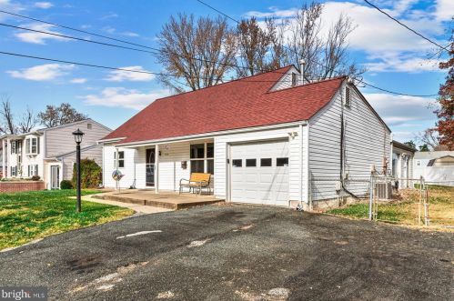 1310 Saxon St, Woodbridge, VA 22191-2932