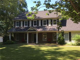 2139 Wood Glen Ln, Marietta, GA 30067-7345