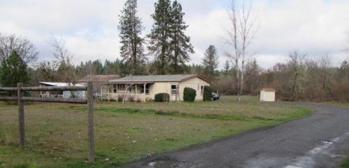 570 Galice Rd, Merlin, OR 97532-8753