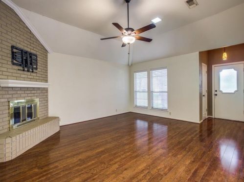 1105 Hilton Dr, Midlothian, TX 76063-3314