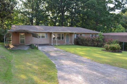6994 Debbie Ln, Lithia Springs, GA 30122-1620