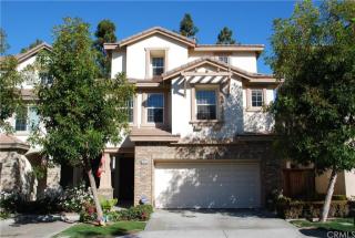 7015 Cornerstone Ln, Stanton, CA 90680-1986