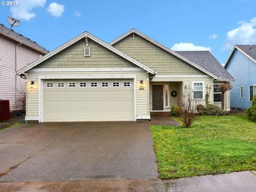 16613 Umbenhower Ln, Aurora, OR 97002-9274