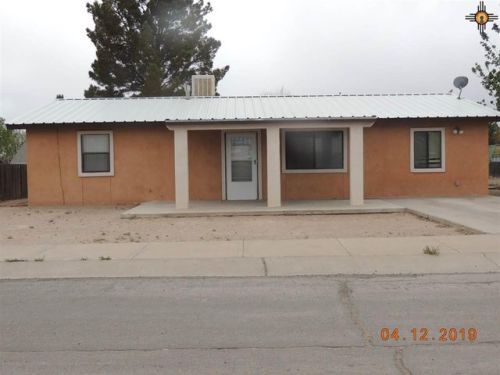 1306 Buckeye St, Deming, NM 88030-5465