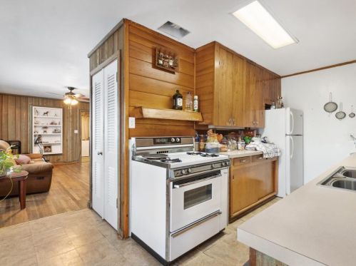 1300 Quail Trl, Fort Worth TX  76114-2321 exterior