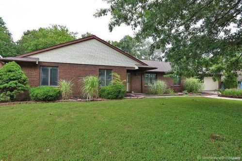 1565 Lexington Ave, Cape Girardeau, MO 63701-2527