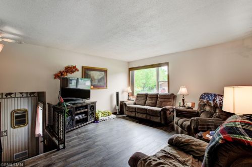 847 Vernon Ave, Otsego, MN 55330-1150