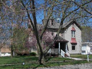 201 3rd St, Delavan, IL 61734-7541