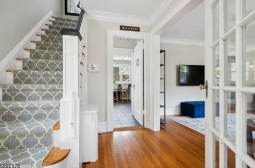 22 Pierson Rd, Maplewood, NJ 07040-3409