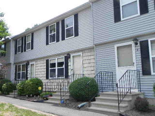 10 Mulberry Ln, Glastonbury, CT 06033-5201