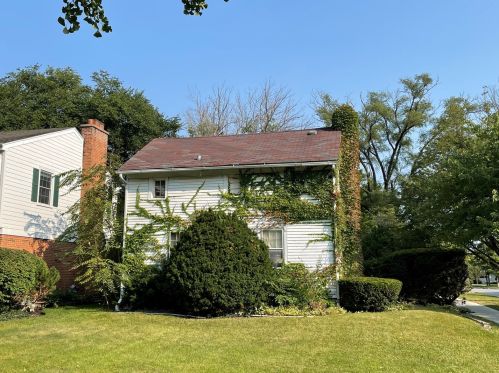 940 Spruce St, Glenview, IL 60025-4130
