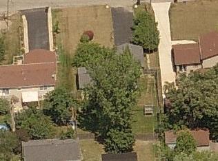 1829 Edgewood Rd, Waukegan, IL 60087-1458