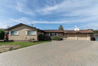 18 Riker Cir, Salinas, CA 93901-2114