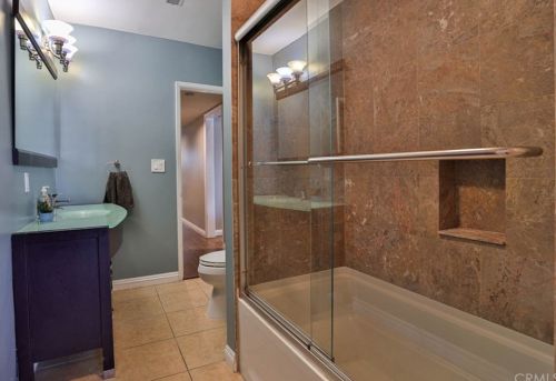 2019 Chilton Dr, Glendale CA  91201-1169 exterior