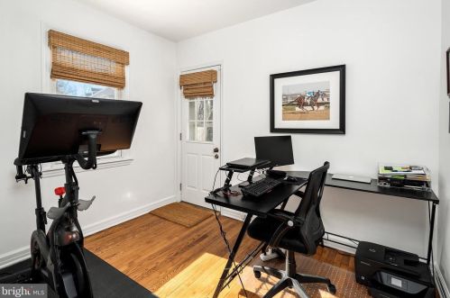 32 Snowden Ln, Princeton NJ 08540-3650 exterior