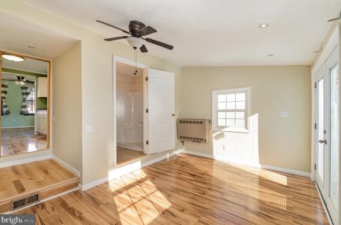 309 Walnut St, Hanover PA  17331-2537 exterior