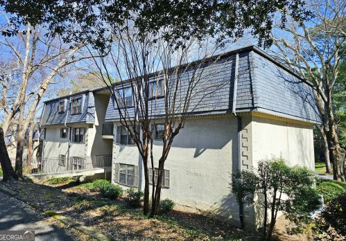 83 Montre Sq, Atlanta GA  30327-4046 exterior