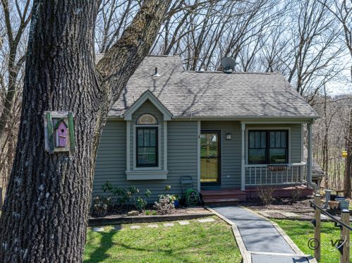 58 Oak Glen Dr, Galena, IL 61036-8666