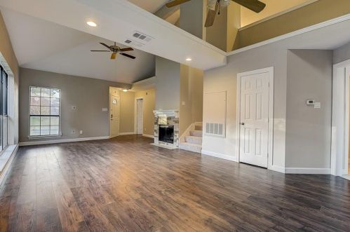 1613 San Francisco St, Carrollton TX 75007-5050 exterior