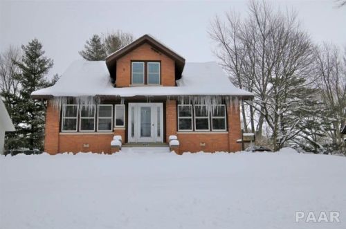 607 Main St, Beverly Manor, IL 61571-1526