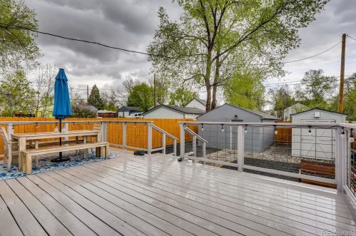 3070 Washington St, Englewood CO  80113-1672 exterior