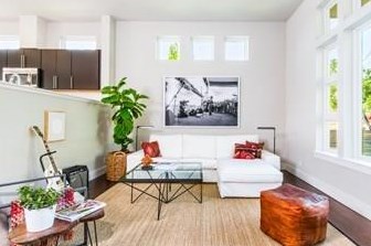 2716 5th St, Austin, TX 78702-4730