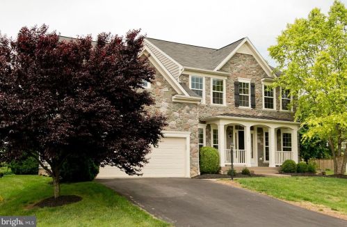 19 Stephanie Way, Charles Town, WV 25414-5986