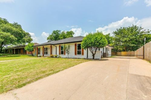 4508 Saldana Dr, Fort Worth, TX 76133-6237