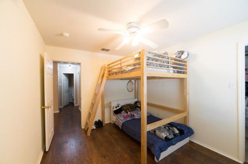 8541 Hawks Nest Dr, Fort Worth TX  76131-5331 exterior