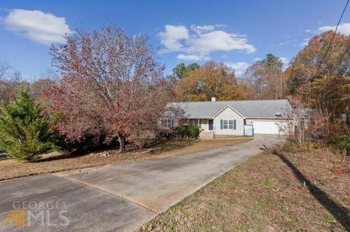 138 Aristocratic Way, Locust Grove, GA 30248-2284