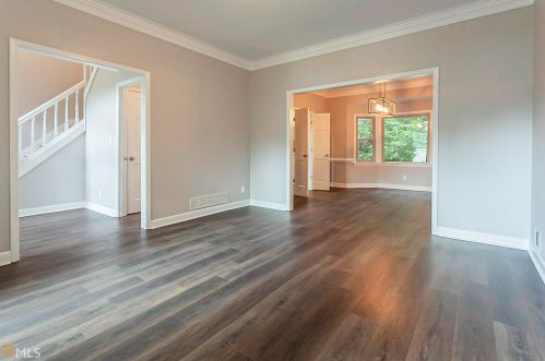810 Mabry Rd, Atlanta GA  30328-2662 exterior