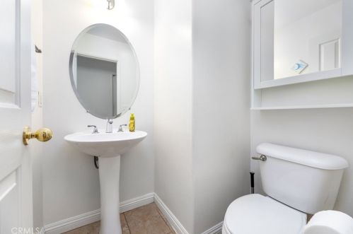 58 Montrose, Irvine CA  92620-1995 exterior