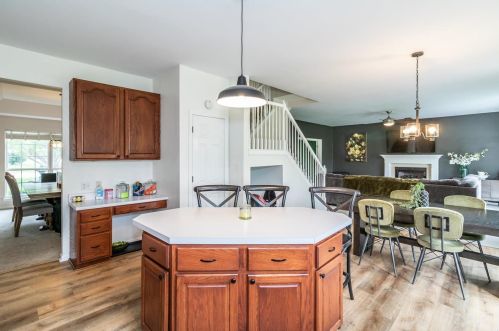 3317 Crystal Lake Dr, Festus, MO 63028-4274