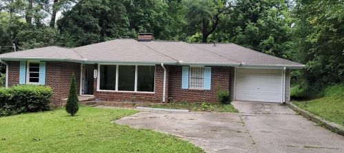 3550 Hill St, Clarkston, GA 30021-1203