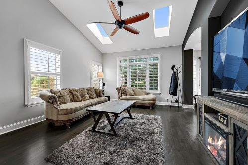 3358 Rosecroft Ln, Naperville, IL 60564-4868