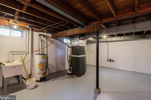 924 Rolridge Ave, Lancaster PA  17603-5739 exterior