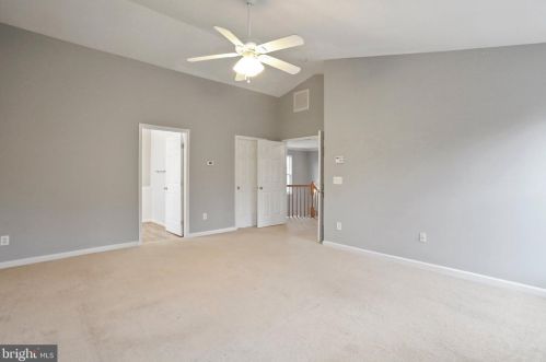 49 Pebble Beach Cir, Charles Town WV  25414-4061 exterior