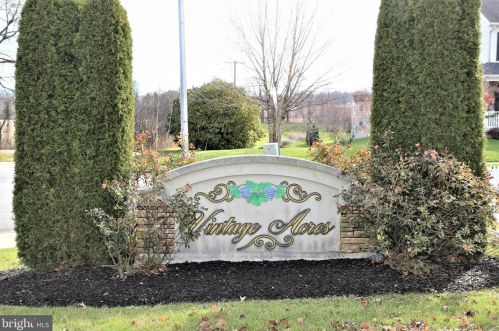 3485 Chablis Way, York PA  17404-8620 exterior