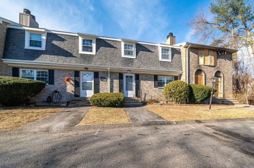 65 Fieldstone Dr, Londonderry, NH 03053-2705