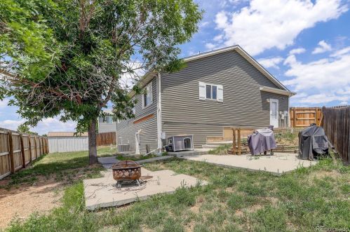 3038 Hawk Dr, Greeley CO  80620-9543 exterior